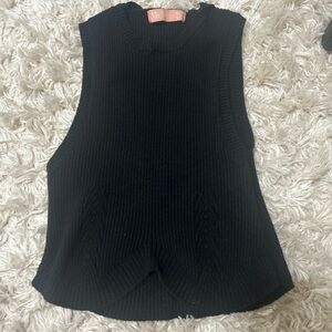 Black knit crop tank